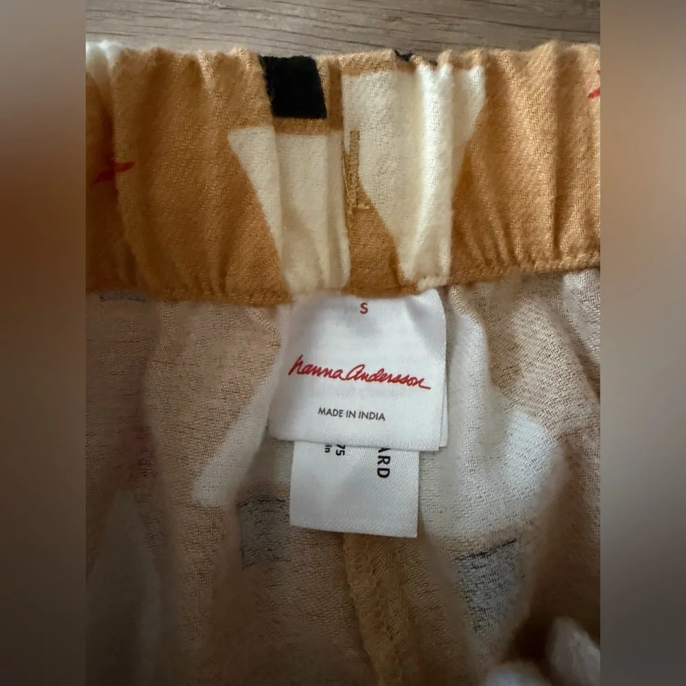 Hanna Andersson winter Christmas tree cozy flannel pajamas button up set - small - Picture 7 of 11